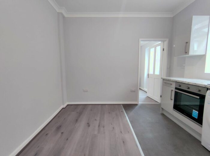 1 Bedroom Flat To Rent In Hertford Road, London, N9