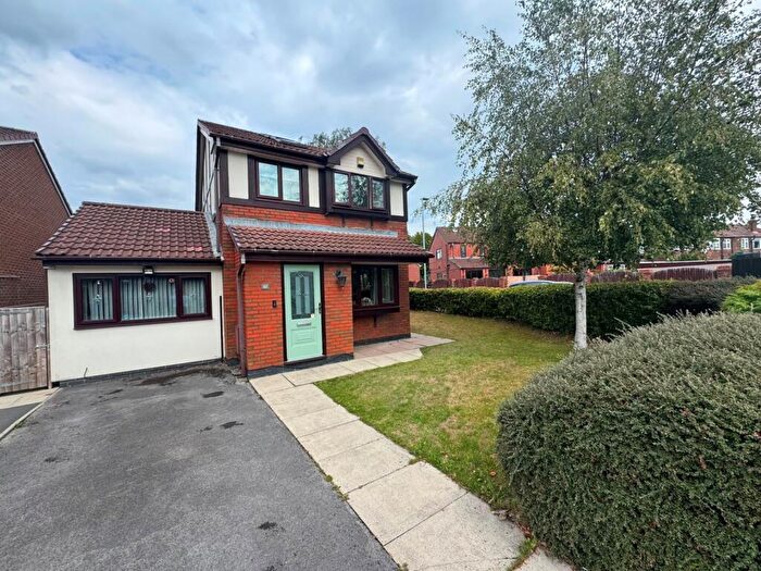 4 Bedroom Detached House For Sale In Albion Fold, Droylsden, M43