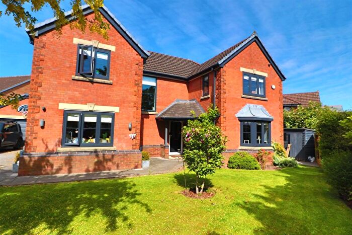 5 Bedroom Detached House For Sale In Dashwood Close, Warrington, WA4