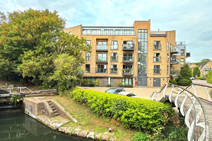 2 Bedroom Flat To Rent In The Embankment, Nash Mills Wharf, HP3