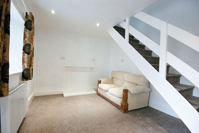 1 Bedroom Cottage To Rent In Church Street, Paignton, TQ3