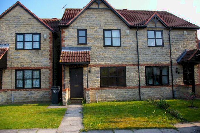 3 Bedroom Semi-Detached House To Rent In Mackintosh Court, Gilesgate, Durham, DH1