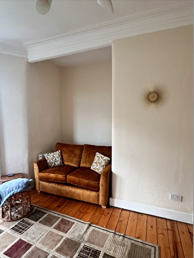 1 Bedroom Flat To Rent In Laurel Place, Glasgow, G11