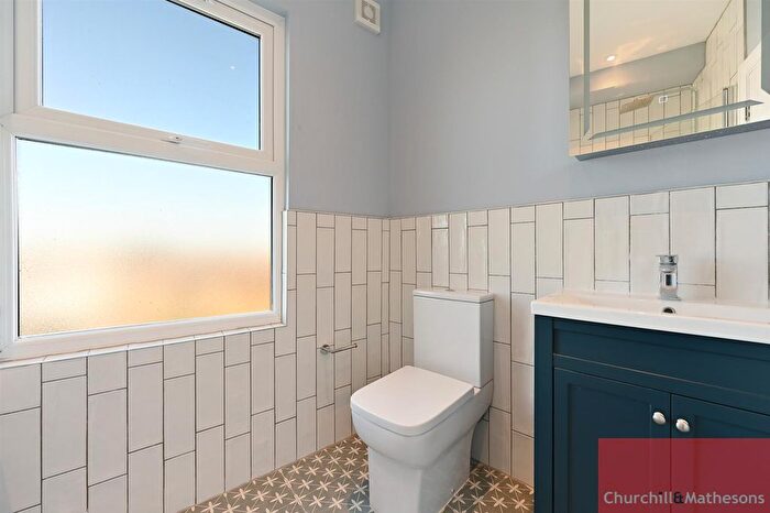 3 Bedroom Flat To Rent In Craven Park Road, London, NW10