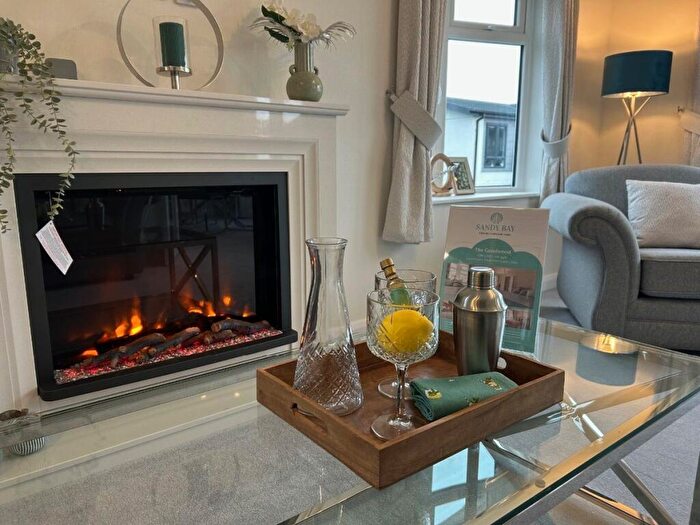 2 Bedroom Park Home For Sale In Thorney Bay Road, Canvey Island, SS8