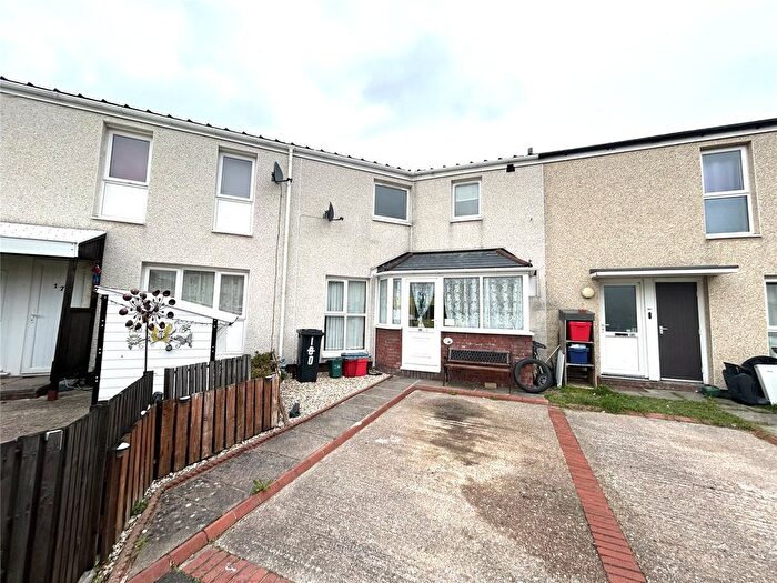 4 Bedroom Terraced House To Rent In Lon Pantyllyn, Newtown, Powys, SY16