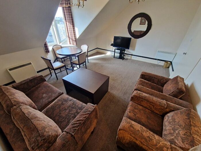 2 Bedroom Flat To Rent In Rosemount Viaduct, Rosemount, Aberdeen, AB25