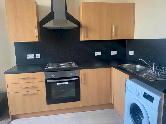 2 Bedroom Flat To Rent In Annfield Street (Off Hawkhill), Dundee, DD1