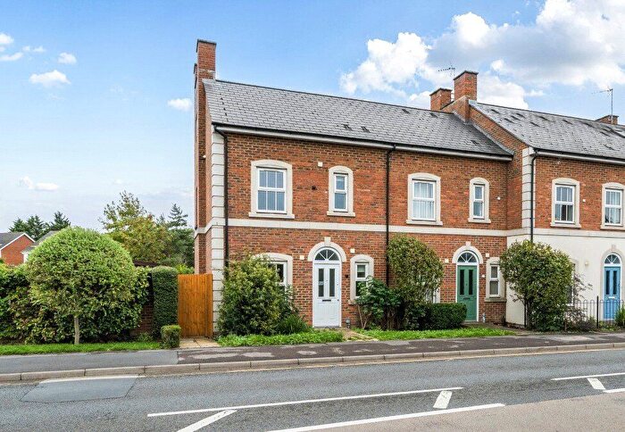 3 Bedroom End Terrace House For Sale In Portland Terrace, Hale Road, Farnham, Surrey, GU9