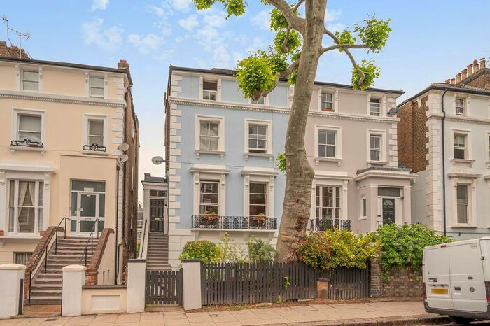 2 Bedroom Flat To Rent In St Augustines Road, Camden, London, NW1