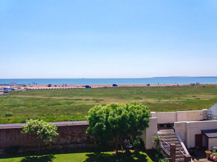 4 Bedroom Town House For Sale In Lauren Mews, Seafront, Hayling Island, PO11