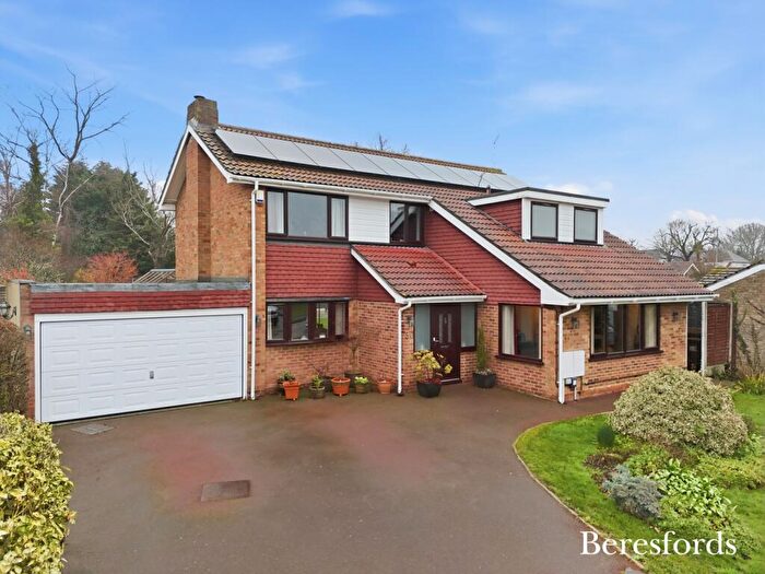 4 Bedroom Detached House For Sale In Long Meadow, Hutton, CM13