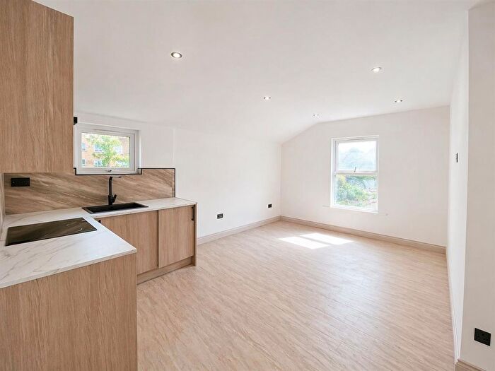 Property To Rent In Station Road, London, NW4