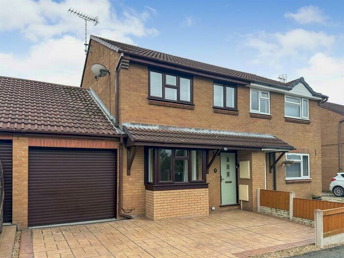 3 Bedroom Semi-Detached House To Rent In Nefyn Close, Connahs Quay, CH5