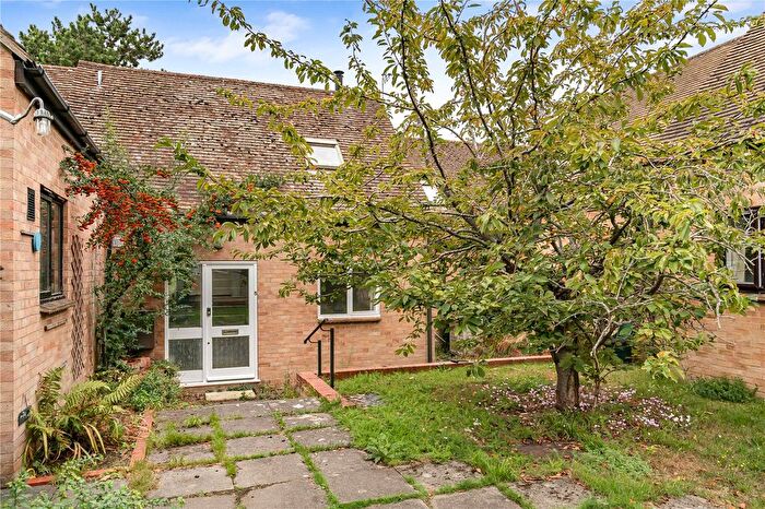 2 Bedroom Semi-detached House For Sale In Tudor Close, Iffley Village, Oxford, OX4
