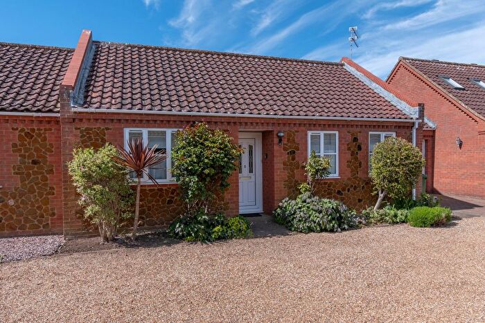 Property For Sale In Cherry Tree Close, Heacham, PE31