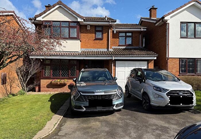 4 Bedroom Detached House For Sale In Ashby Close, Hodge Hill, Birmingham, B8