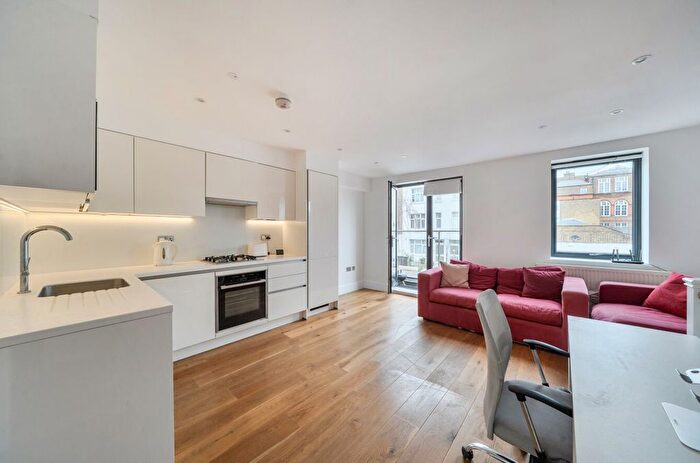 1 Bedroom Flat For Sale In Flat, Arthur Road, London, N7