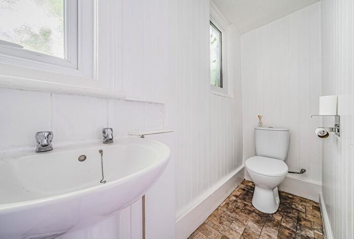 1 Bedroom Flat For Sale In Anglo Terrace, Bath, BA1