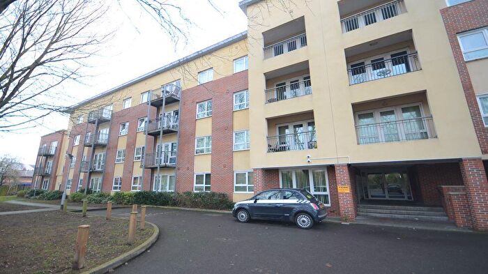 1 Bedroom Flat To Rent In Caversham Place, Richfield Avenue, Reading, RG1