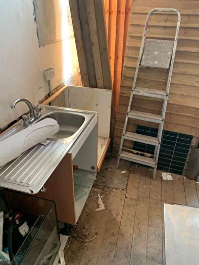 2 Bedroom Terraced House For Sale In Darfield Place, Harehills, LS8