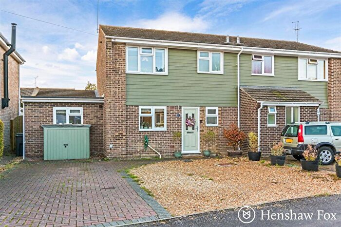 4 Bedroom Semi-Detached House For Sale In Sycamore Close, Whitenap, Romsey, Hampshire, SO51