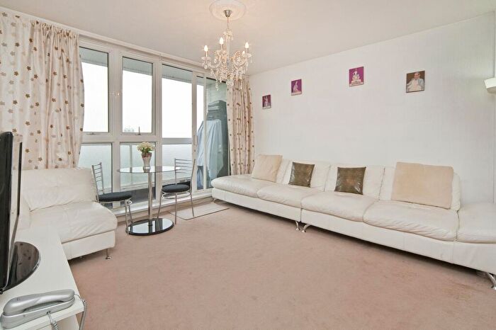 3 Bedroom Apartment To Rent In Lawn Road, Hampstead, NW3