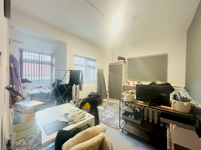 1 Bedroom Apartment To Rent In Sherwin Road, Nottingham, NG7