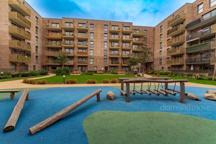 1 Bedroom Flat For Sale In Pears Road, Hounslow, TW3