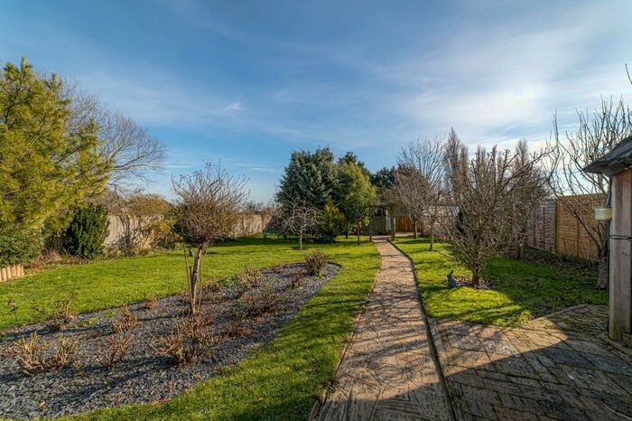 3 Bedroom Semi-Detached Bungalow For Sale In Maypole Lane, Hoath, CT3