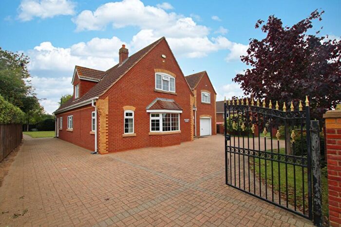 5 Bedroom Detached House For Sale In Cambridge Crescent, Binbrook, LN8