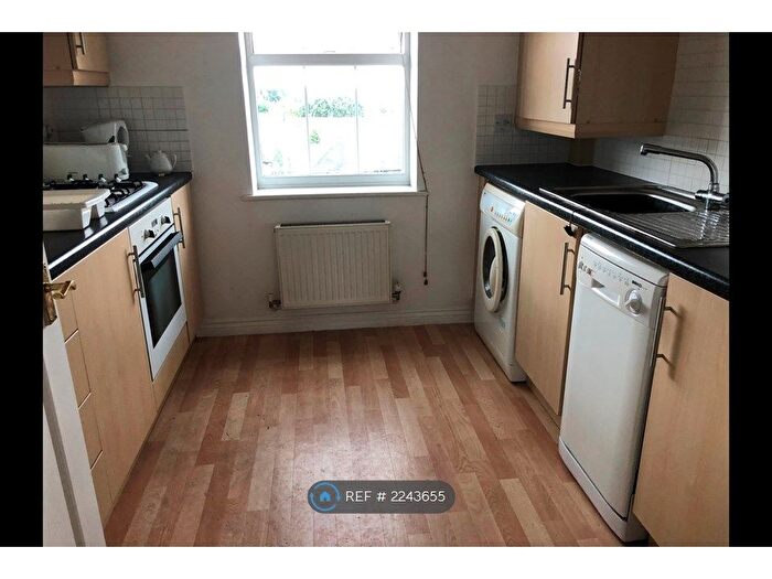 2 Bedroom Flat To Rent In Bestwood, Nottingham, NG5