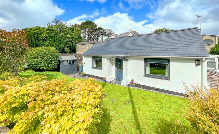 2 Bedroom Bungalow For Sale In Pentrefelin, Criccieth, Gwynedd, LL52