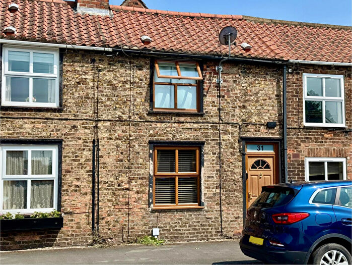 2 Bedroom Terraced House For Sale In South Street, Leven, HU17