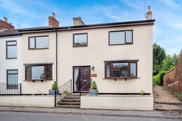 4 Bedroom Semi-detached House For Sale In High Street, Gringley-On-The-Hill, Doncaster, DN10