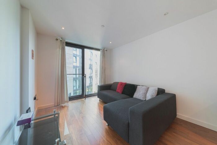2 Bedroom Flat To Rent In St Paul's Square, City Centre, Sheffield, S1