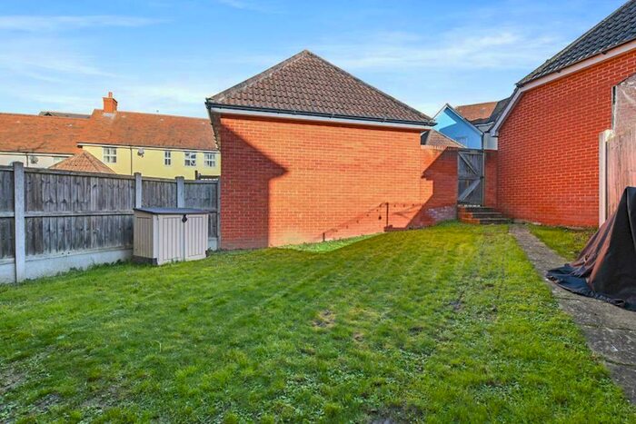 6 Bedroom Terraced House For Sale In Francis Kellerman Walk, Colchester, CO3