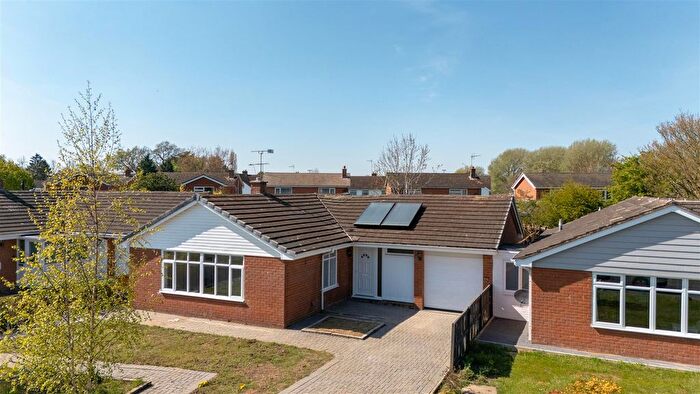 3 Bedroom Detached Bungalow For Sale In Dove House Close, Winslow, Buckinghamshire, MK18