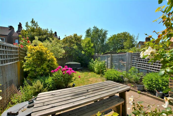 3 Bedroom Semi-Detached House For Sale In Warren Road, Colliers Wood, London, SW19