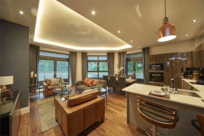 3 Bedroom Apartment To Rent In Muswell Hill, Muswell Hill, N10