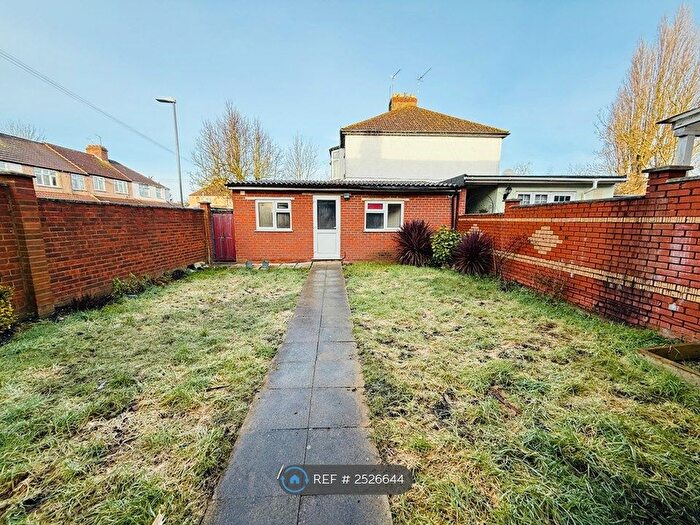 5 Bedroom End Of Terrace House To Rent In Athelstone Road, Harrow, HA3