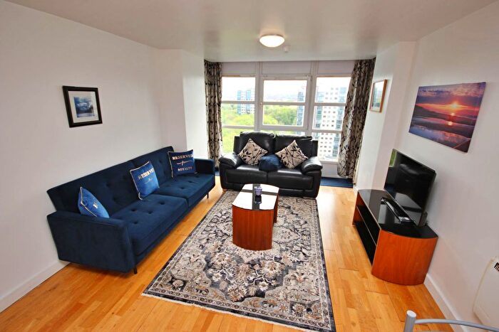 2 Bedroom Flat To Rent In Splindtree Avenue, Manchester, M9