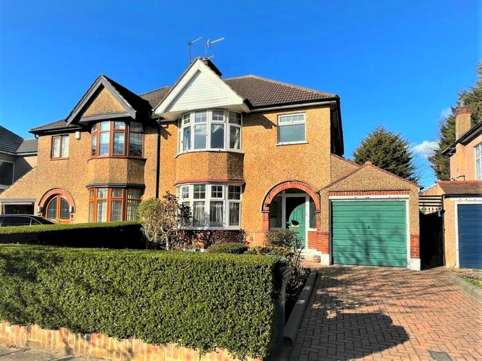 3 Bedroom Semi-Detached House To Rent In Hillview Gardens, Harrow, HA2