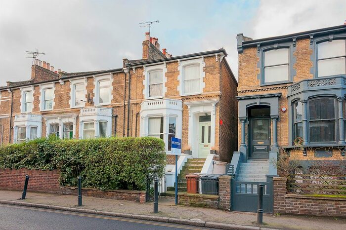 2 Bedroom Flat To Rent In Albion Road, London, N16
