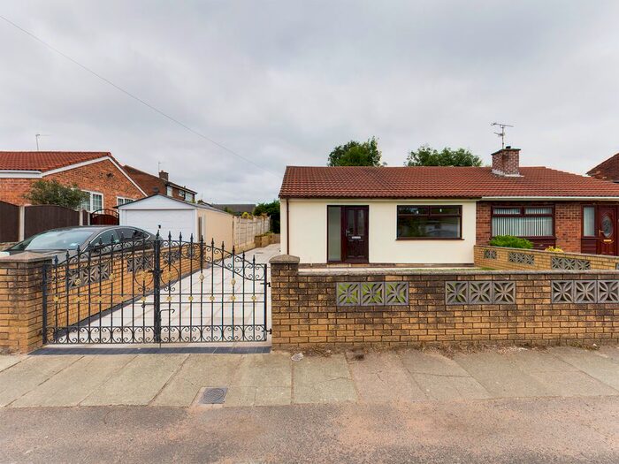 Houses for sale & to rent in L32 0TP, Sidney Powell Avenue, Whitefield