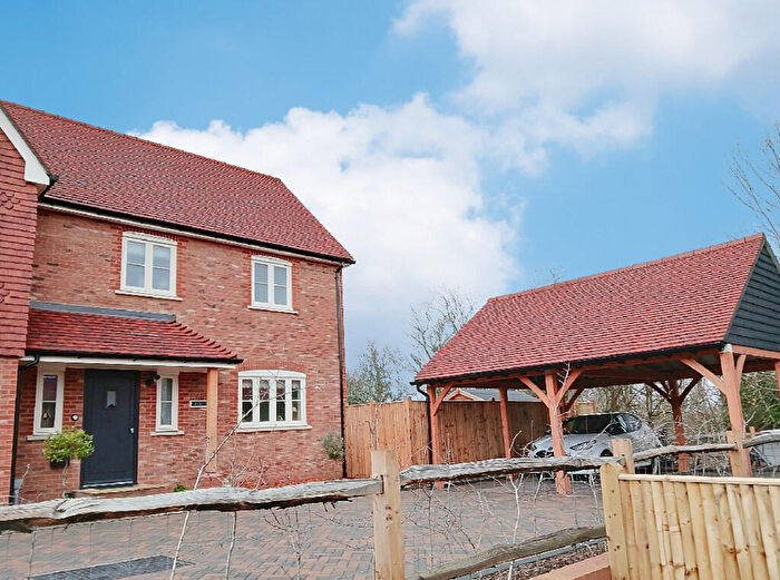 2 Bedroom Semi-Detached House For Sale In Barnfield Shaw, Wisborough Green, RH14