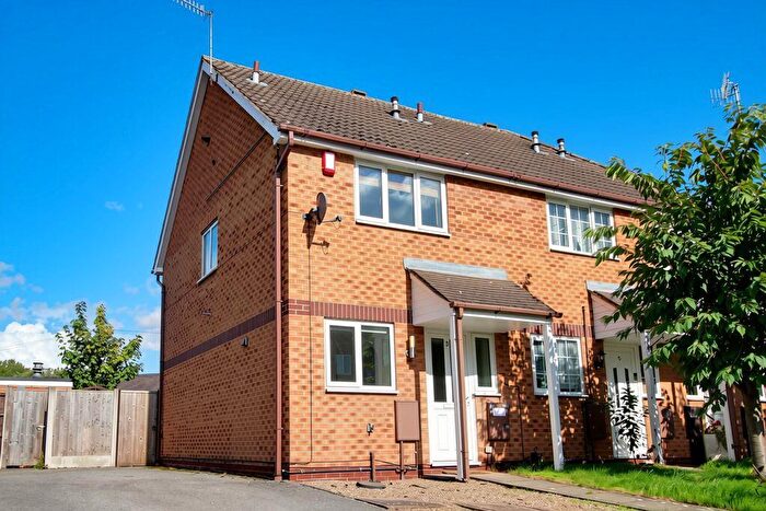 2 Bedroom Terraced House For Sale In Academy Close, Basford, NG6