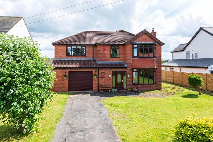 4 Bedroom Detached House For Sale In Leeds Road, Barwick In Elmet, Leeds, LS15