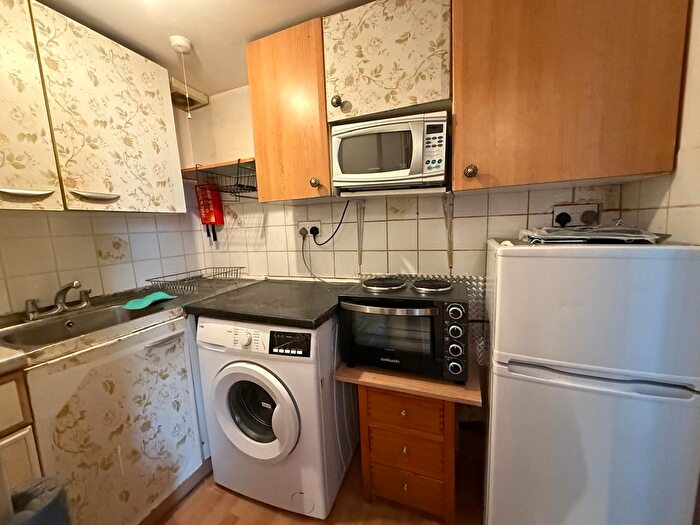 1 Bedroom Studio To Rent In Ilford, IG1