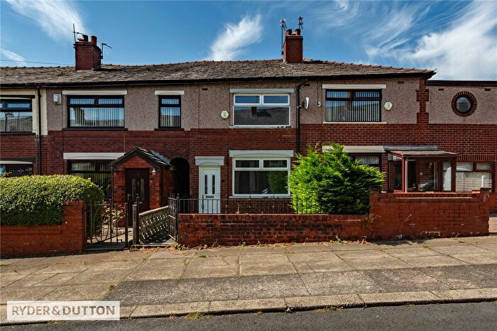 2 Bedroom Town House For Sale In Crosby Street, Syke, Rochdale, Greater Manchester, OL12